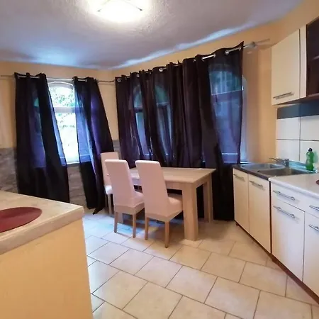 Apartman In *